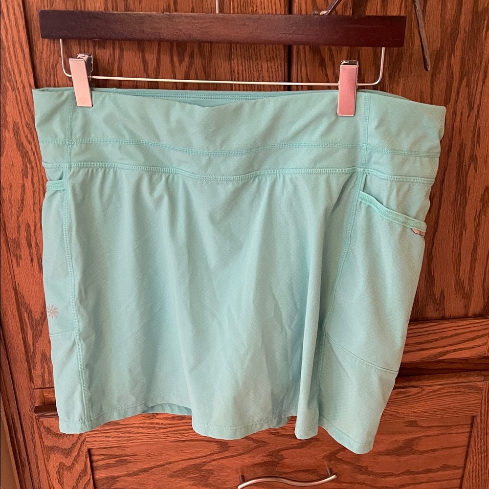 Athleta Mint Green Women’s Active Skort